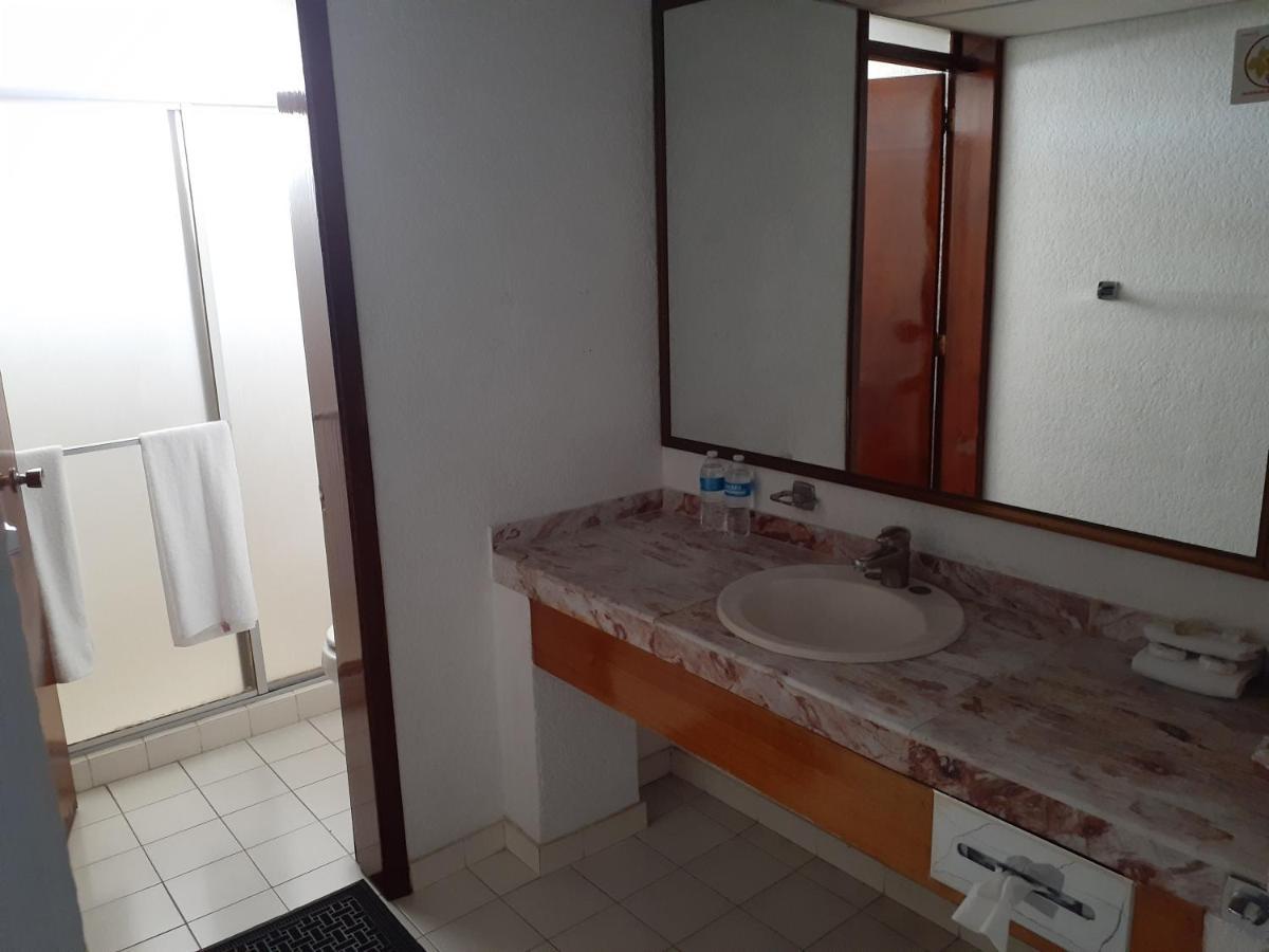 Leo Hotel Jerez de García Salinas Exterior foto
